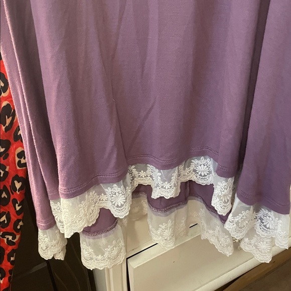 Purple Sleeveless Dress with Lace Trim - Picture 4 of 4